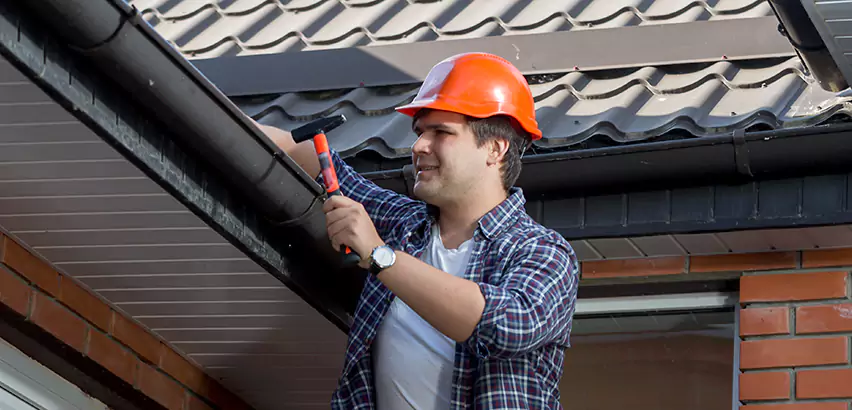 Gutter Fascia Repair in Maywood