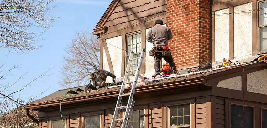Roof Siding Trim Repair in Maywood