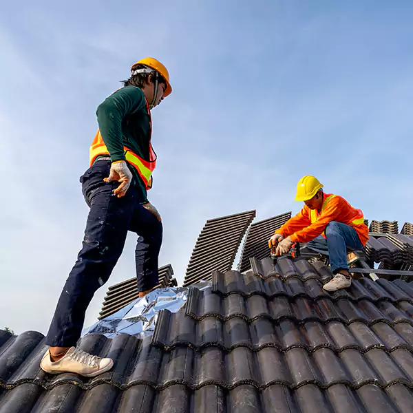 Why Maywood, IL Property Owners Trust Maywood Roofing for Emergency Roof Repair?
